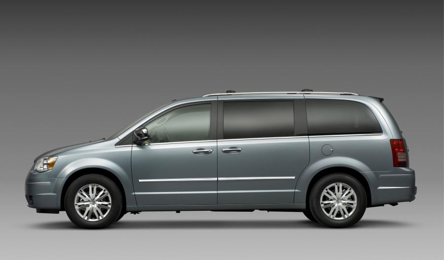  Chrysler Town & Country 2008 года  (фото 11 из 69)
